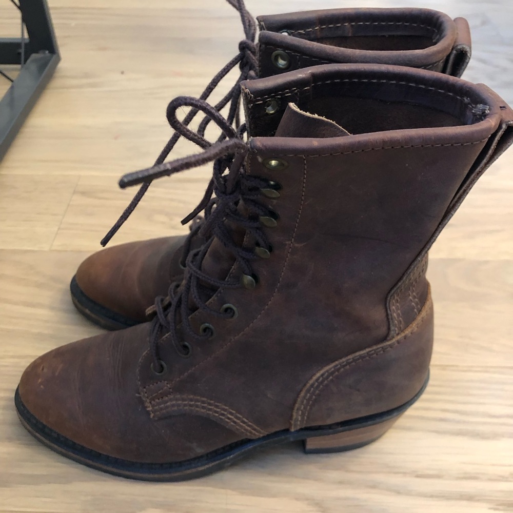 Clarks Collection boots - size 7.5